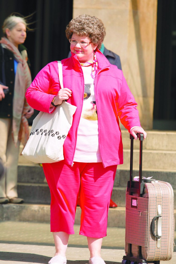 DF-02227_R - Melissa McCarthy is Susan Cooper, a CIA analyst, who volunteers to go deep undercover to infiltrate the world of a deadly arms dealer, and prevent a global disaster.