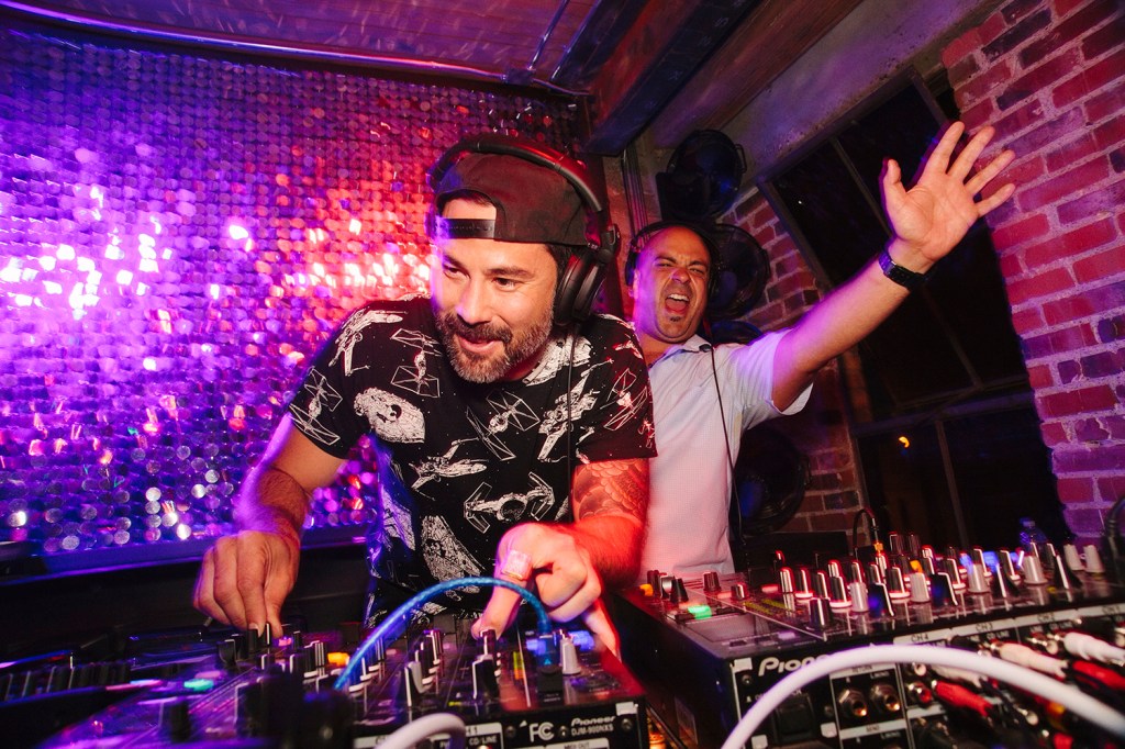 LeftAlign.221 Paradise Sunset Sessions on the Monkey Loft Rooftop For the second