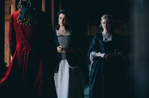 Rachel Weisz and Emma Stone battle for the queens attention in <em>The Favourite</em>. Photo by Atsushi Nishijima/Twentieth Century Fox