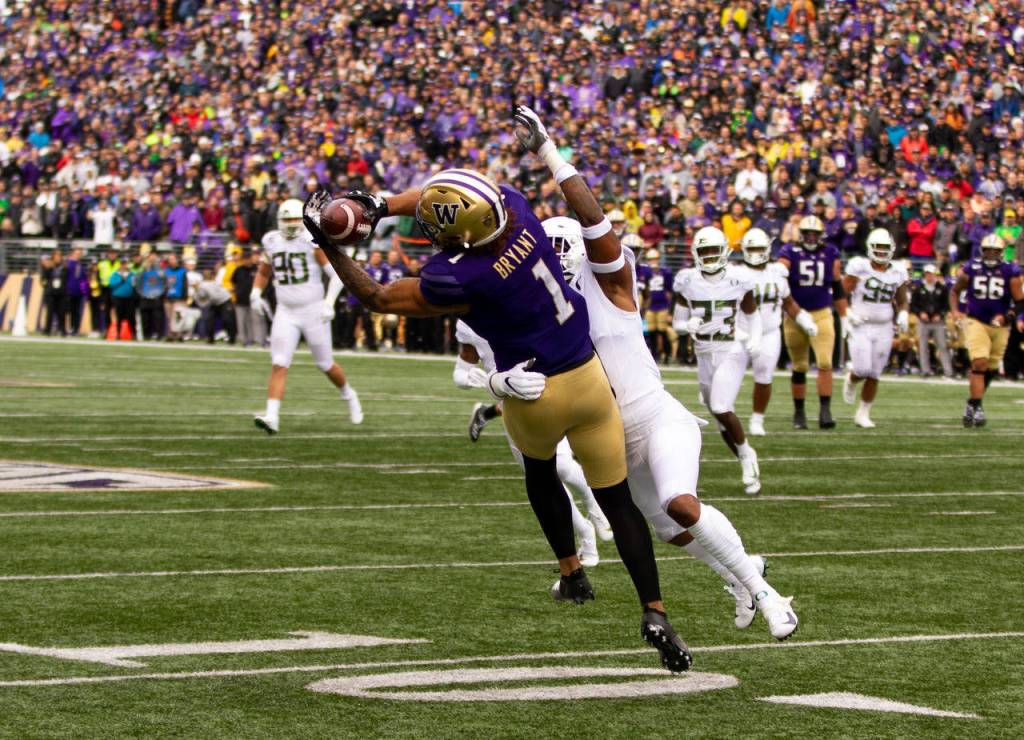 Huskies fall to Ducks, 35-31 | Photos