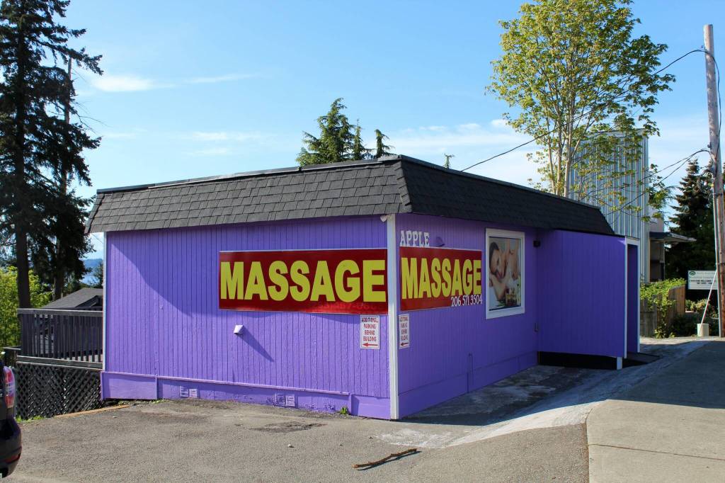 Apple Massage sits in the 28000 block of Pacific Highway, as seen May 9. Photo by Alex Bruell / The Mirror